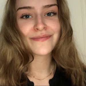 Meet your Posher, Audrey-anne